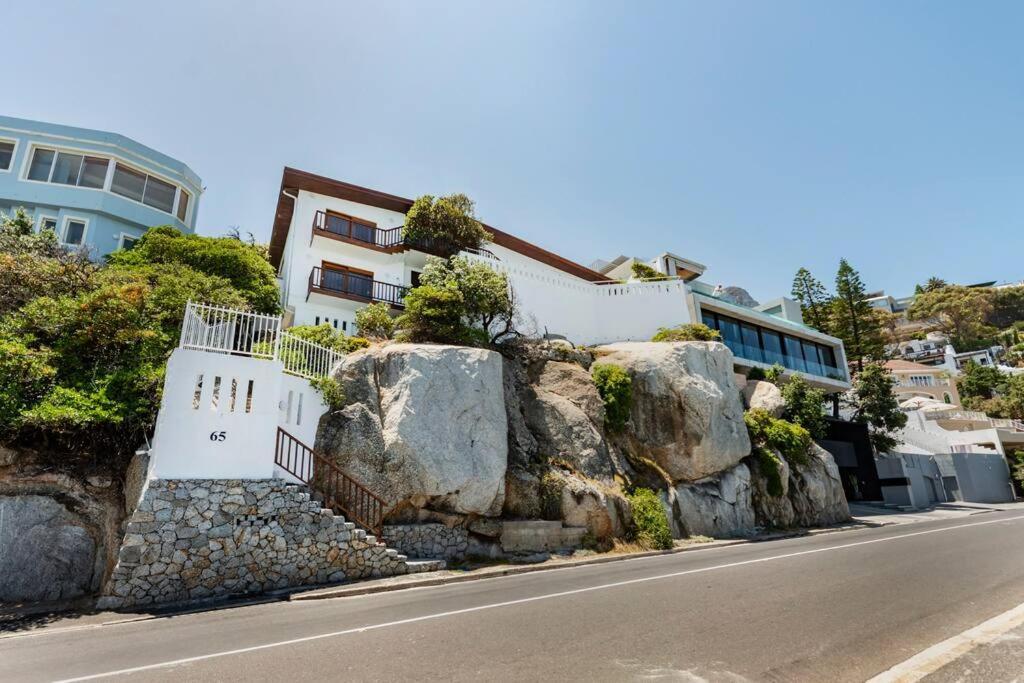 Bantry Bay Home With Atlantic Ocean Views Cape Town Bagian luar foto